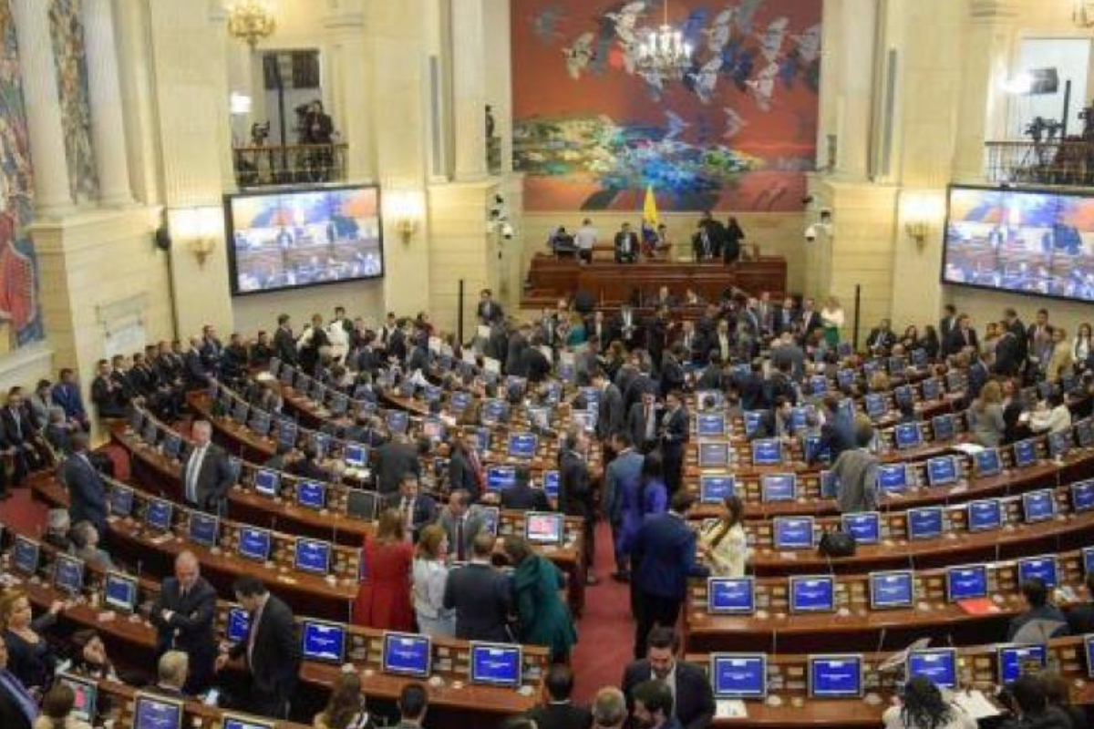 Solo 4 de 58 congresistas respaldan la polémica ponencia del presupuesto gubernamental